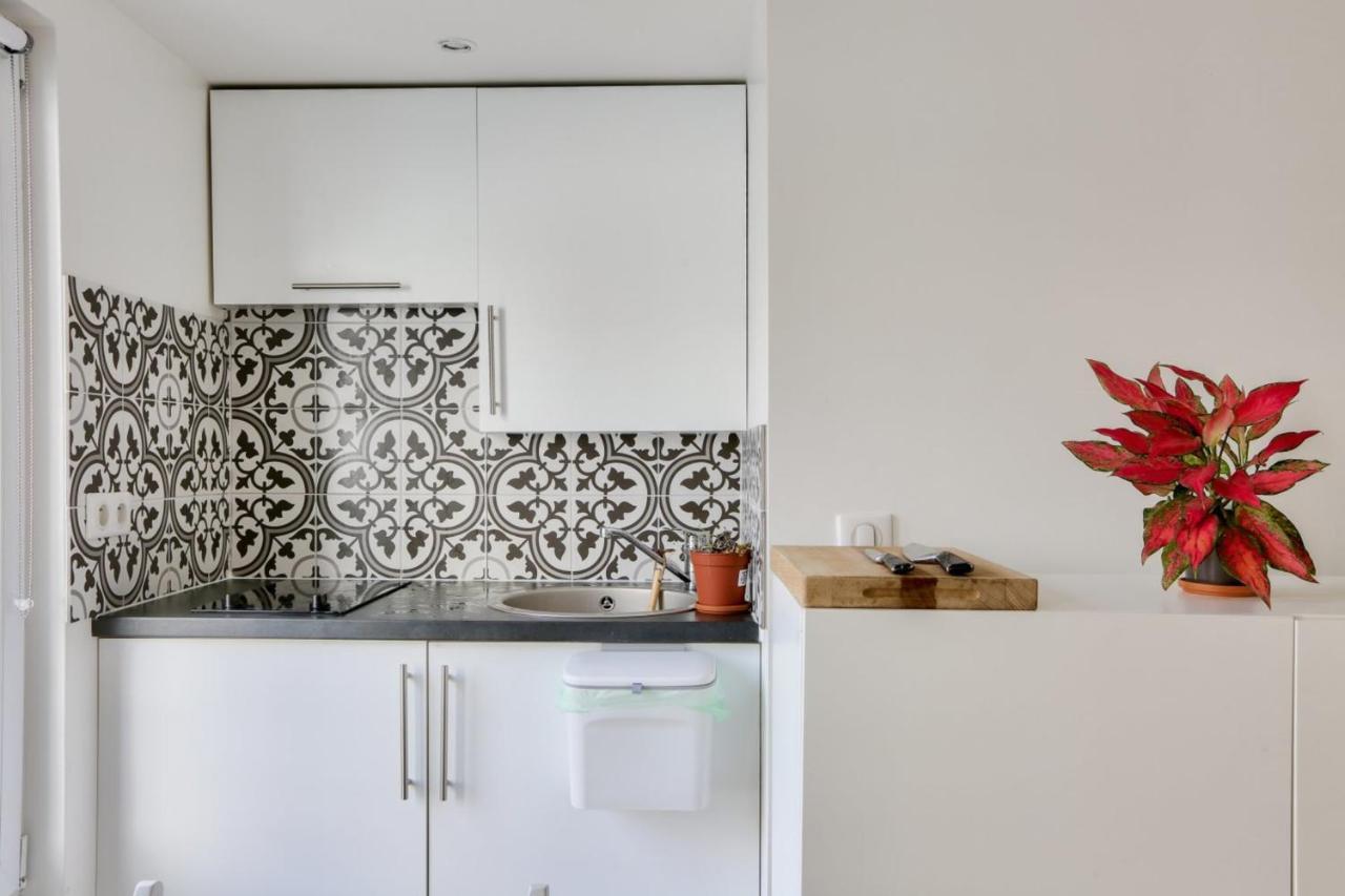 Super Studio In The 11Th District Apartment Paris Exterior photo